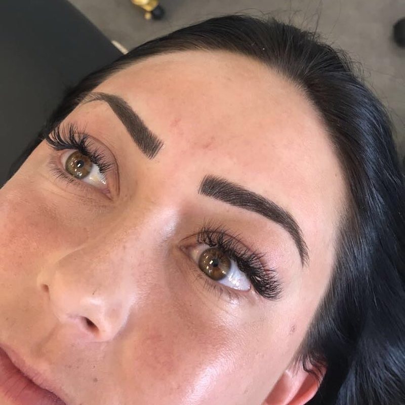 Defined, natural brows